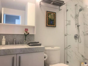 Warm family home near Lansdowne center 3 BD+2 BTH